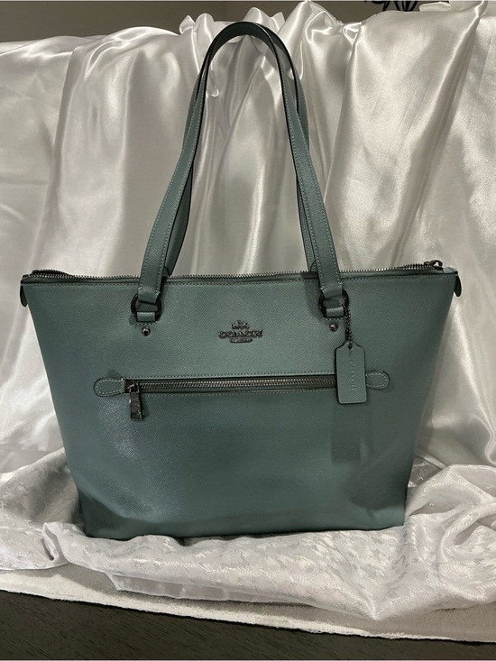 Coach Handbags - Coach Teal Green Leather Gallery Tote